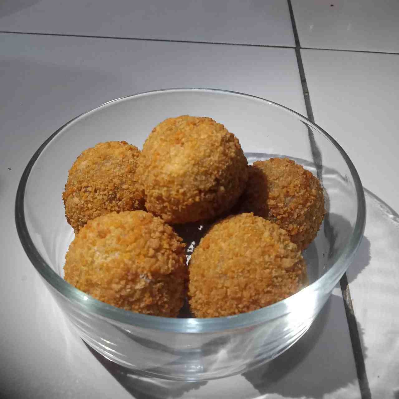 photo Bola-bola ubi by Talor Sweet